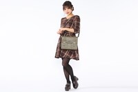 イギリスモデルのバッグの使用例。