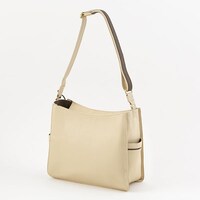 ロシアモデルのバッグ。