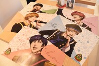 フードメニューのノベルティとして用意されているランチョンマット。