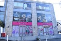 「少年ハリウッド“HOLLYWOOD TOKYO CAFE”」の店外の様子。