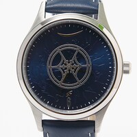 伊達政宗モデルの腕時計。