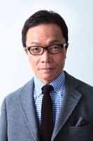 マーリン=ウォルフォード役の屋良有作。