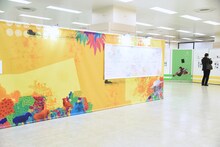 「画業20周年記念企画 浅野いにおの世界展～Ctrl＋T2～」の様子。