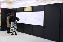 「画業20周年記念企画 浅野いにおの世界展～Ctrl＋T2～」の様子。