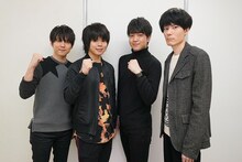 左から孤爪研磨役の梶裕貴、日向翔陽役の村瀬歩、影山飛雄役の石川界人、月島蛍役の内山昂輝。