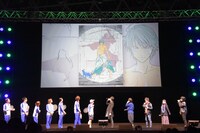 「ジャンプフェスタ2019」の様子。スクリーンに映されているのが許斐描き下ろしのティザービジュアル。