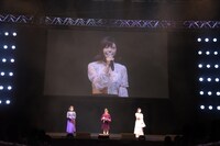 「約束のネバーランド」のステージイベントの様子。