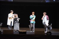 「鬼滅の刃」のステージイベントより、生アテレコの様子。