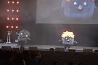 オープニングに登場したヒナガラスとカゲガラス。