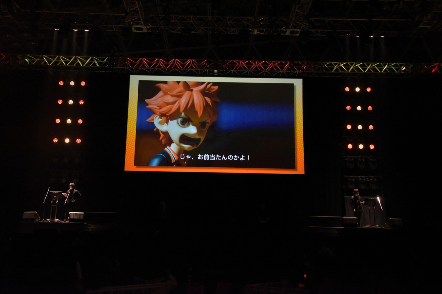 人形アニメを生アテレコした様子。