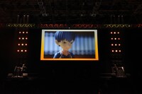 人形アニメを生アテレコした様子。