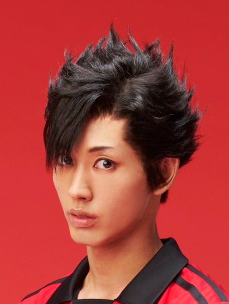 近藤頌利扮する音駒高校の黒尾鉄朗。