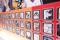 ジャンプスクエアおよび少年ジャンプ＋作家の色紙。