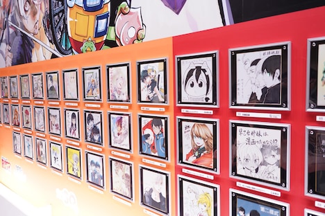 ジャンプスクエアおよび少年ジャンプ＋作家の色紙。