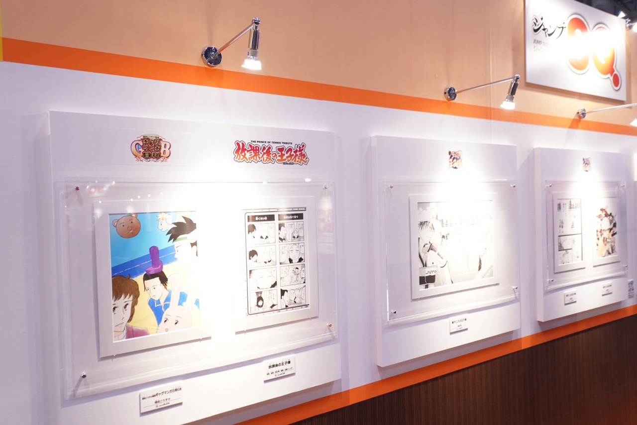 ジャンプスクエア作品の原画展示。