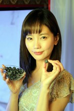 ブルーベリー役の中村ゆり。