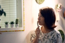 ドラマ「フルーツ宅配便」より、徳永えり演じるみかん。