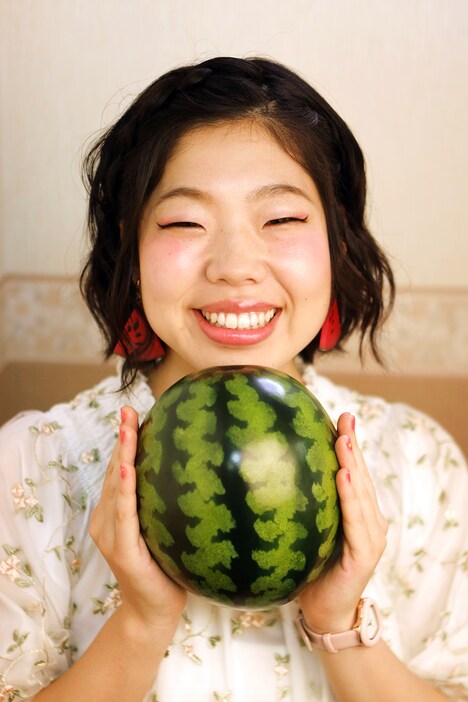 スイカ役のうらじぬの。