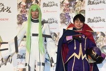 「コードギアス 復活のルルーシュ」の完成披露舞台挨拶に登壇したNON STYLE。