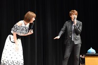 左から本田翼、宮野真守。