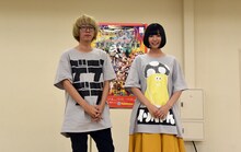 左から浅野いにお、夢眠ねむ（でんぱ組.inc）。