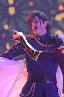 荒木宏文演じるにっかり青江。