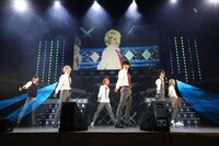 「STAGE FES 2018」より、舞台「俺たちマジ校デストロイ」のステージの様子。