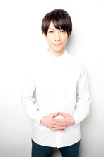 玄奘三蔵役の鈴木拡樹。