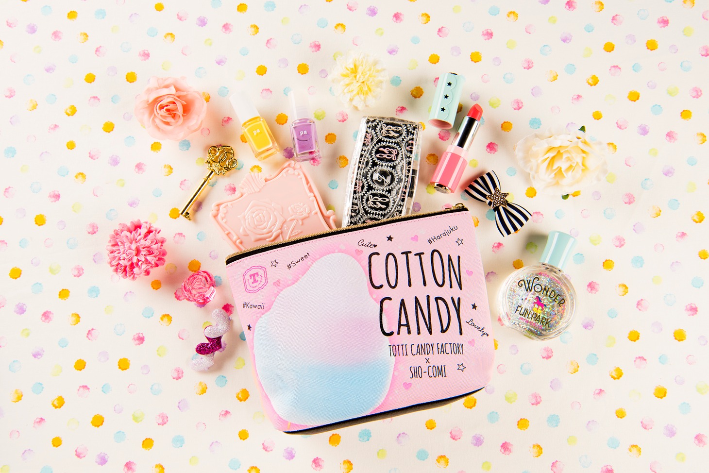 Sho-ComiとTOTTI CANDY FACTORYのコラボポーチ。