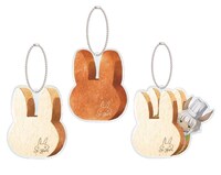 「兎座ナナチ ウサギ食パン アクリルキーホルダー（ノーマルver.、こんがりver.、サンドイッチver.）」