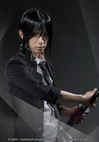 岸本勇太扮する夜刀神狗朗。