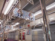 車内広告ジャックが施された遠鉄電車。