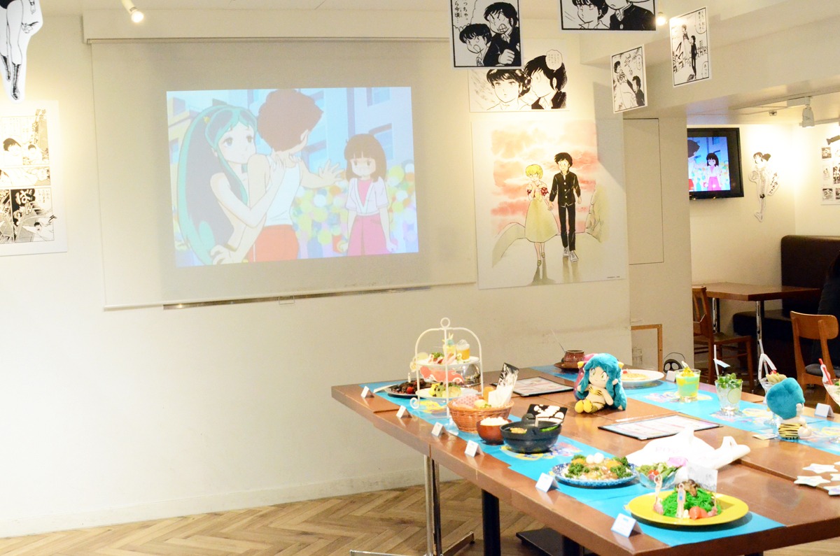 「うる星やつらcafe」店内の様子。