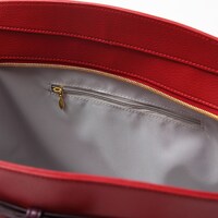 犬夜叉モデルのバッグ。