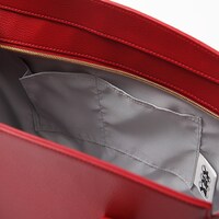 犬夜叉モデルのバッグ。