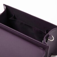 殺生丸モデルのバッグ。