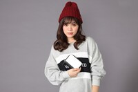 平和島静雄モデルの財布の使用イメージ。