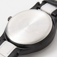 平和島静雄モデルの腕時計。