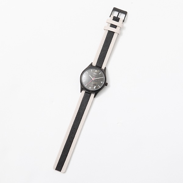 折原臨也モデルの腕時計。