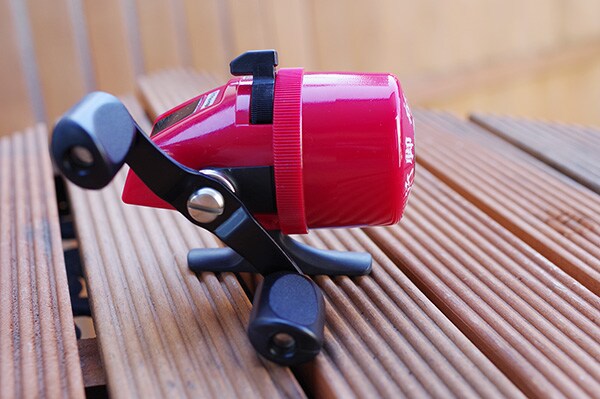 スピンキャストリール 釣りキチ三平／鮎川魚紳」 - 「釣りキチ三平