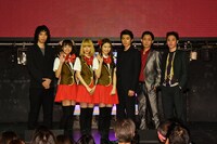 「BACK STREET GIRLS -ゴクドルズ-」完成披露イベントの様子。