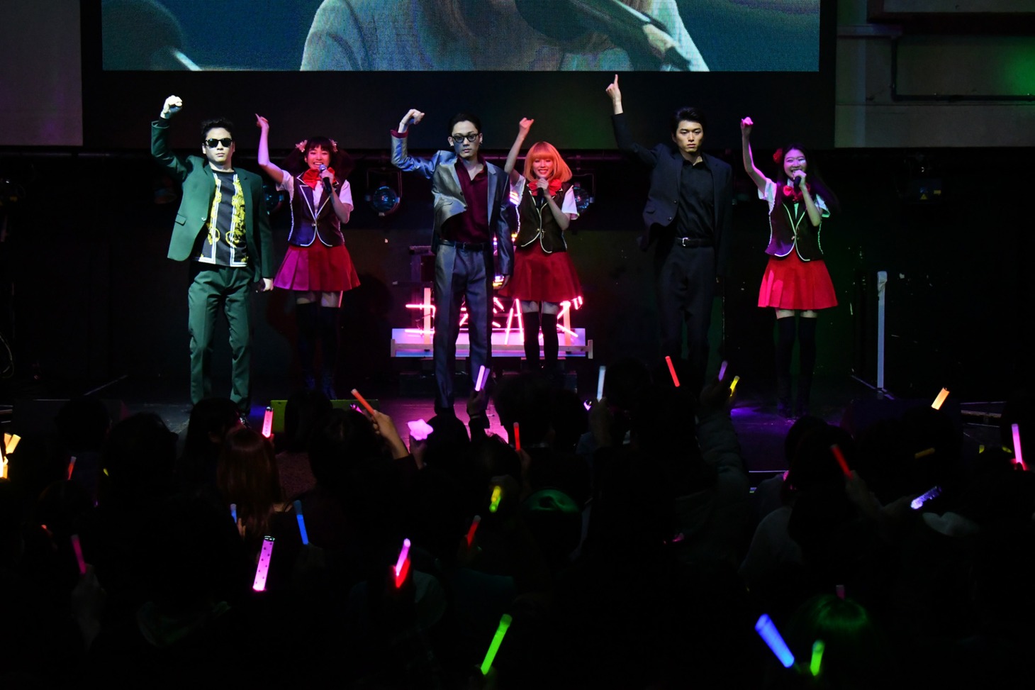 「BACK STREET GIRLS -ゴクドルズ-」完成披露イベントの様子。
