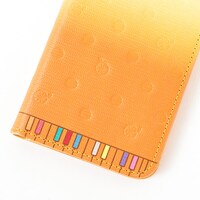 「想いよひとつになれ」をモチーフにした、高海千歌モデルのスマートフォンケース。