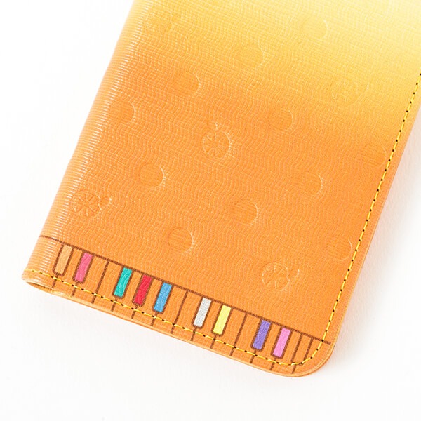 「想いよひとつになれ」をモチーフにした、高海千歌モデルのスマートフォンケース。