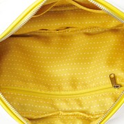 「恋になりたいAQUARIUM」をモチーフにした、国木田花丸モデルのポーチ。