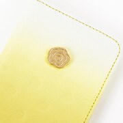 「想いよひとつになれ」をモチーフにした、国木田花丸モデルのスマートフォンケース。