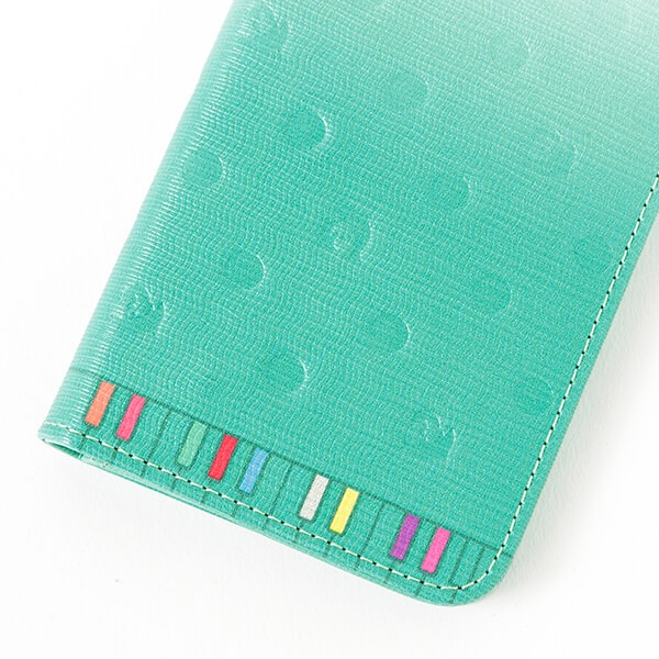 「想いよひとつになれ」をモチーフにした、松浦果南モデルのスマートフォンケース。