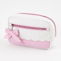 「恋になりたいAQUARIUM」をモチーフにした、桜内梨子モデルのポーチ。