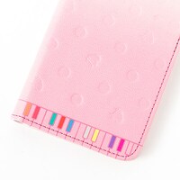 「想いよひとつになれ」をモチーフにした、桜内梨子モデルのスマートフォンケース。