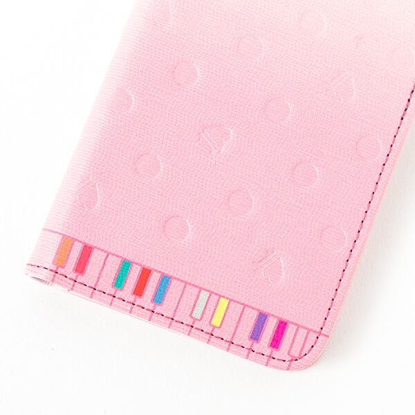 「想いよひとつになれ」をモチーフにした、桜内梨子モデルのスマートフォンケース。